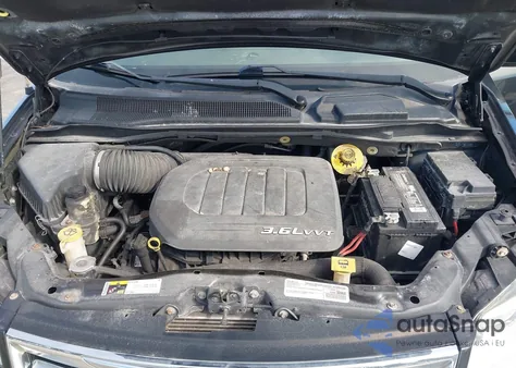 2016 Chrysler Town & Country Touring z USA, uszkodzony, nr VIN 2C4RC1BG5GR298446